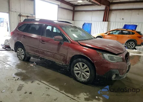 2019 Subaru Outback 2.5I Premium z USA, uszkodzony, nr VIN 4S4BSAFCXK3260784